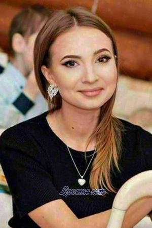 204476 - Yulia Age: 31 - Ukraine