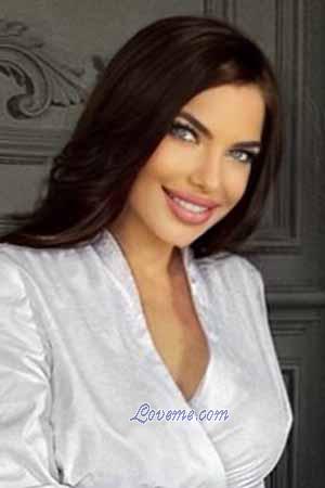 207160 - Diana Age: 32 - Ukraine