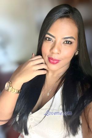 225777 - Yerlis Age: 33 - Colombia